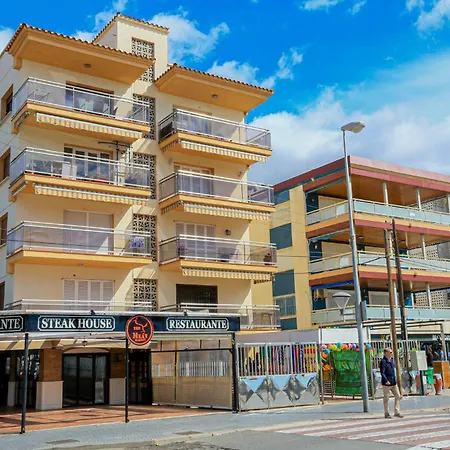 Apartament Xaloc Only Families